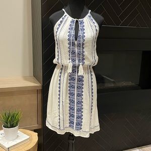 ☀️ White Sundress with blue embroidery